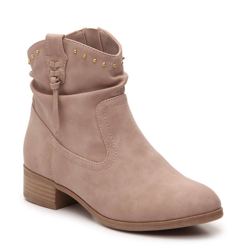 Jessica Simpson western boot